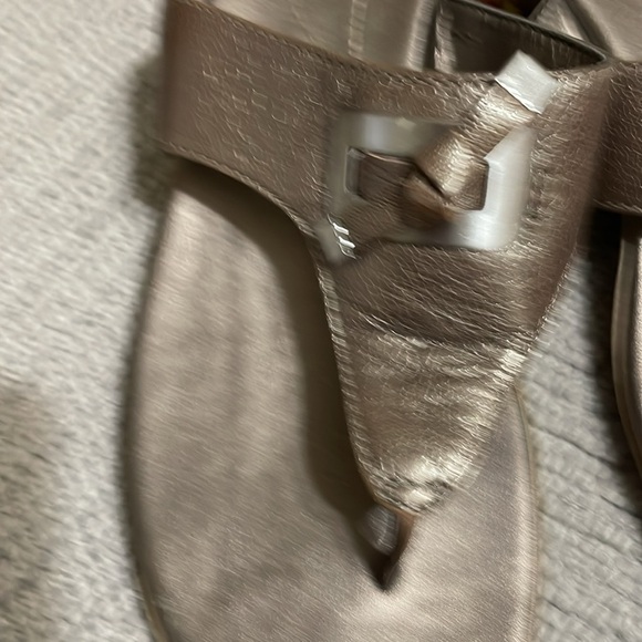 Clark Collection Gold Sandals - Picture 3 of 7